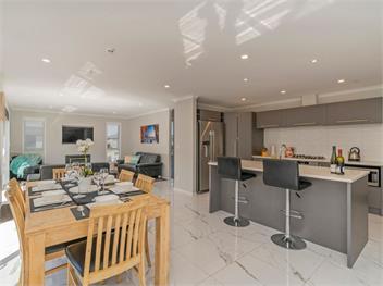 Modern Beach Pad (Bachcare) - Whitianga