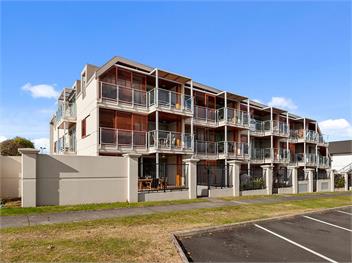 Roberts Retreat (Bachcare) - Taupo Central