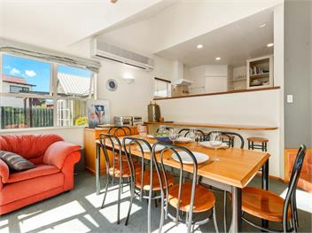 Charming on Cherry (Bachcare) - Wanaka