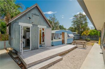 Rose's Beach Pad (Bachcare) - Matarangi
