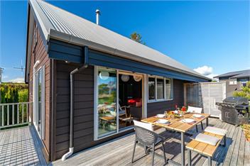 Chalet Mahuta (Bachcare) - Five Mile Bay