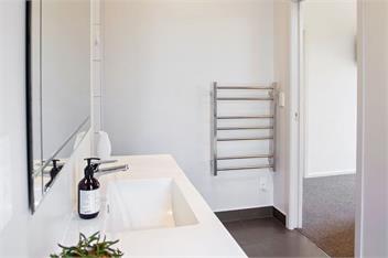 Sky Blue Retreat (Bachcare) - Waihi Beach