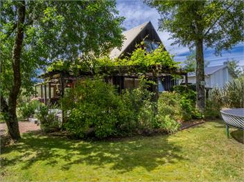 Secret Garden Lodge (Bachcare) - Marahau