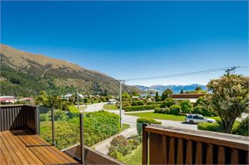 Views on Parry (Bachcare) - Lake Hawea