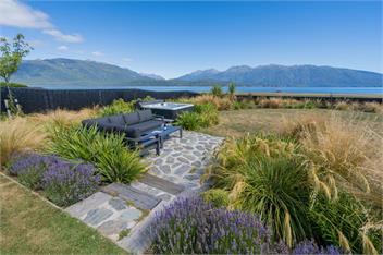 Lake House (Bachcare) - Te Anau