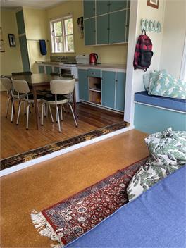 Sunny Bach minutes to beach, golf, park. Perfect for large families or two families! - Masterton