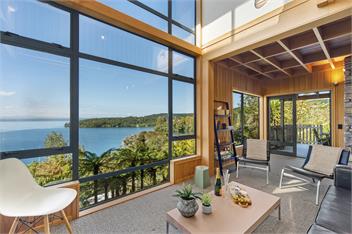 Wai Marino - the deluxe tree house -Taupo - Taupo