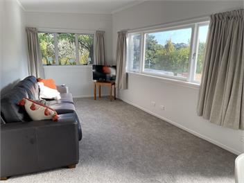 Neat Kiwi Bach Near Surf Beach - Mangawhai Heads