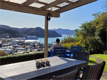 The Best Harbour Views in a Peaceful Sunny Location - Picton