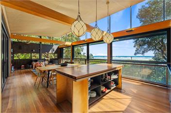 Kawakawa House (Bachcare) - Auckland