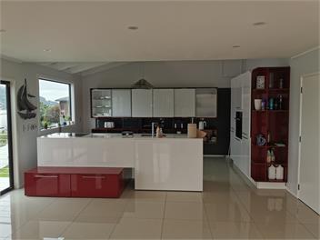 Luxury accommodation with spectacular Harbour view - Dunedin 