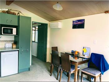 Height of Dunedin Farmstay Cottage - Dunedin