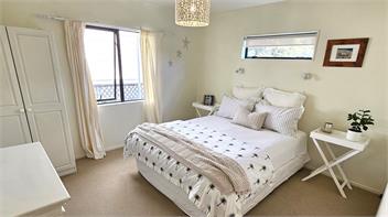 Paradise on Pacific Parade (Bachcare) - Whitianga