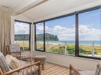 Jack and Enids Whangamata Beach House - Whangamata
