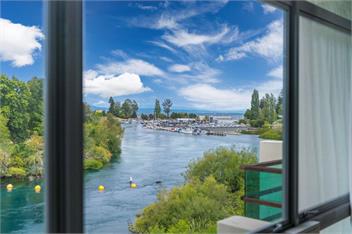 Riverside Oasis - Taupo - walk to town + heated pool* - Taupo