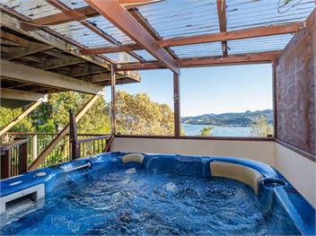 The Mount Paku Bach (Bachcare) - Tairua