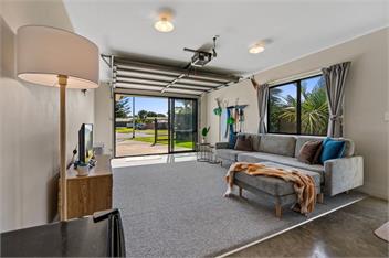 Papamoa Waves (Bachcare) - Papamoa