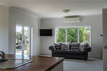 Sunlit Shores (Bachcare) - Papamoa