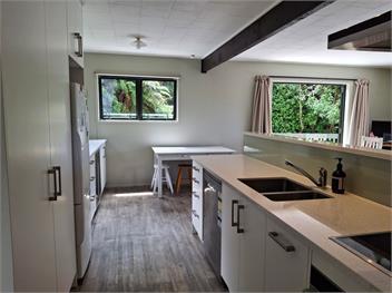 Lake House and Studio (Bachcare) - Lake Rotoiti