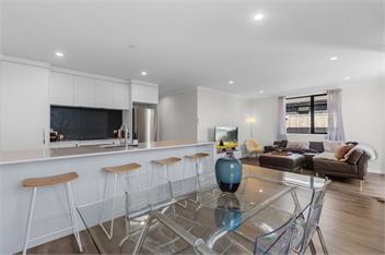 Coastal Chic (Bachcare) - Papamoa
