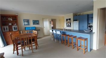 A POPULAR HOLIDAY SPOT ON LINTON - Whangamata