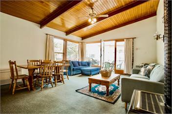 Little Blue House (Bachcare) - 