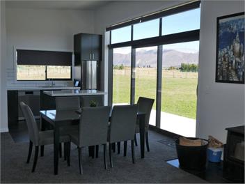 Wendz at Tussock Bend - Twizel