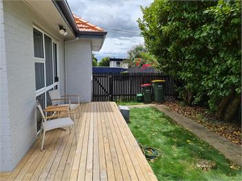 J&L Holiday House - Hamilton
