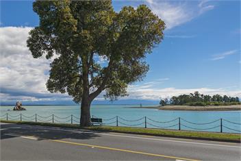 On The Rocks - Nelson Waterfront Holiday Home - Nelson
