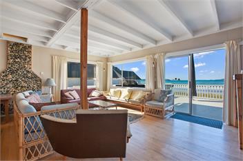 Taupo Bay, Absolute Beachfront!, Far North NZ,  5 Bedrooms and 2 Bathroom .  - Northland
