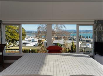 Jacaranda Lodge (Bachcare) - Napier City