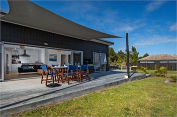 The Sunshine Bungalow (Bachcare) - Mangawhai Heads