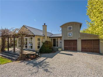 Charming on Cherry (Bachcare) - Wanaka