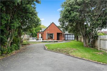 Wharerata (Bachcare) - Otaki Beach