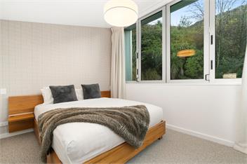 A Stunning Stay (Bachcare) - Queenstown