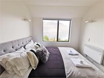 Lakeview Queenstown Holiday Home - Queenstown