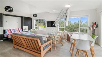 Pohutukawa Paradise (Bachcare) - Martins Bay
