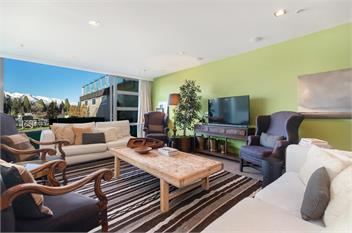 THE SHOTOVER | CBD Luxury, Rooftop Terrace - Queenstown