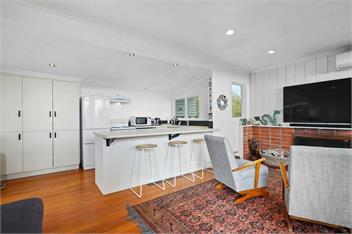 Olde Beach Pearl (Bachcare) - Waikanae
