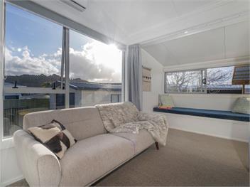 Coastal Break Bach (Bachcare) - Whangamata