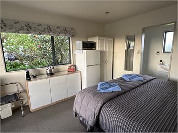 Bluebell Studio Unit in Orchard Location - Hastings