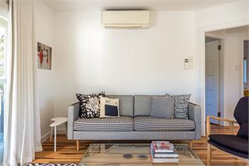 GRAPE SHED COTTAGE : Coast & Country - Waiheke Island