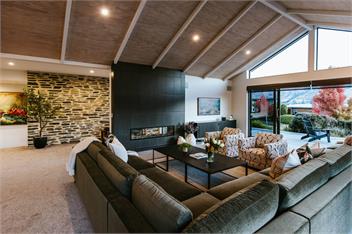 The Clearview House | Lake Views | Spa Pool | Sleeps 9 - WANAKA