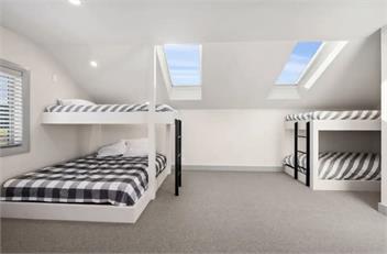 Spacious Lake House - Kinloch