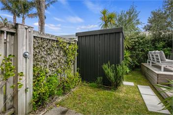 Relax on Williamson - Whangamata - Whangamata