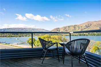 Lakefront Retreat - Wanaka