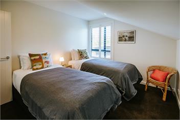 Number Three | Sleeps 8 | Family Friendly - Wanaka