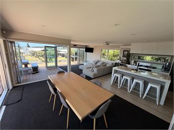 Omaha Beach House with Open-Air Living and Gulf Views - Auckland