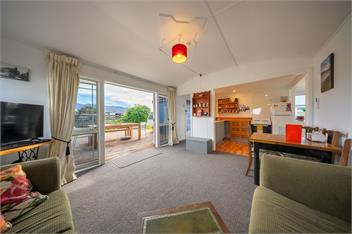 Dragon Fly Cottage (Bachcare) - Te Anau