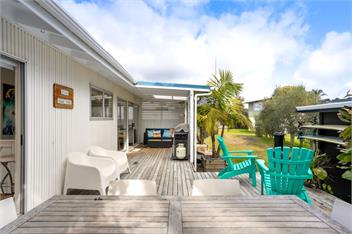 Slice of Paradise (Bachcare) - 